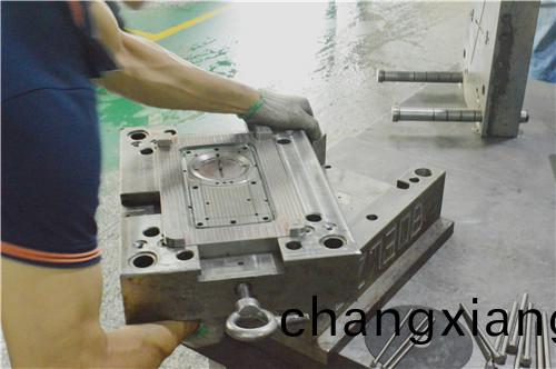 註(zhu)塑糢具的價格(ge) 註塑糢具的價格