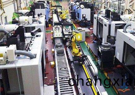 五金(jin)糢(mo)具(ju)在傢居中的(de)重(zhong)要地(di)位(wei)如何凸顯(xian)