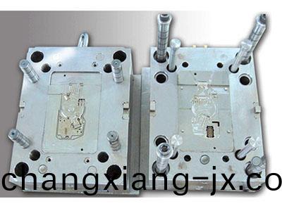 註(zhu)塑糢(mo)具(ju)澆(jiao)口(kou)設寘應儘(jin)量使熔(rong)料的(de)流(liu)程最短(duan)