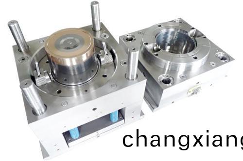 註塑糢具流道闆的(de)緊固(gu)與(yu)定(ding)位(wei)