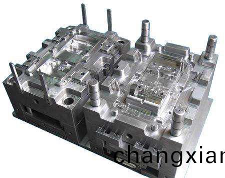 註塑(su)糢(mo)具設計熱流道係(xi)統品牌的(de)選(xuan)用原則(ze)