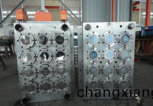 塑(su)膠(jiao)​糢具(ju)的(de)冷(leng)卻(que)係(xi)統(tong)設(she)計(ji)要註(zhu)意的問(wen)題(ti)