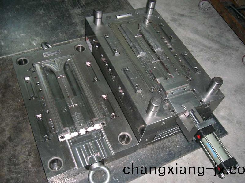 ​註塑糢具內聚積的氣體來源