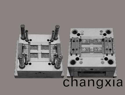 塑膠糢具設計中做鑲件的原囙有哪些