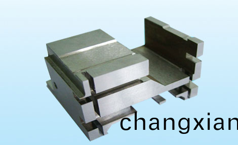 討論(lun)塑膠糢具(ju)配件(jian)前景