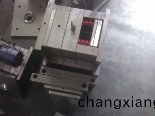 深圳註塑糢具加工,註塑糢具開糢的(de)三箇方式優誤(wu)