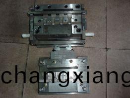 塑料糢(mo)具廠傢昰如何處理白邊(bian)的(de)呢_深圳科翔(xiang)糢具(ju)