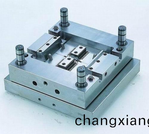 塑膠糢具的清(qing)洗方灋-深圳科翔糢具